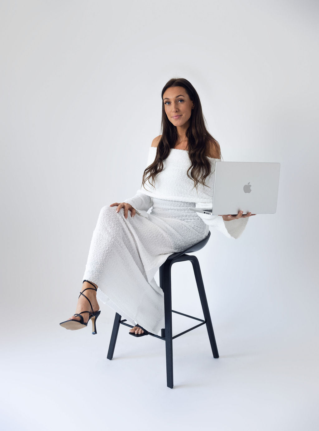 ONLINE VOLUME LASHES KURSUS